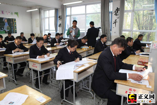 昭通青海举行入额遴选考试 729名人员参考